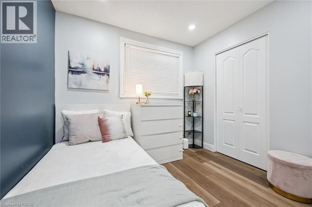 235 CEDARBRAE Avenue Unit# B thumbnail 24