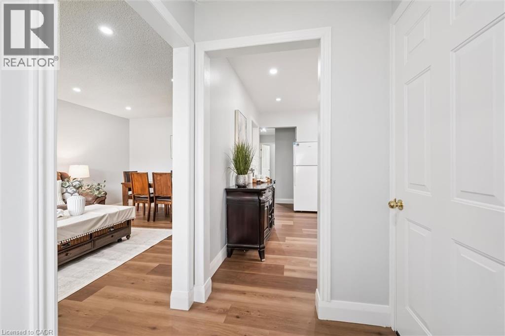 235 CEDARBRAE Avenue Unit# B thumbnail 6