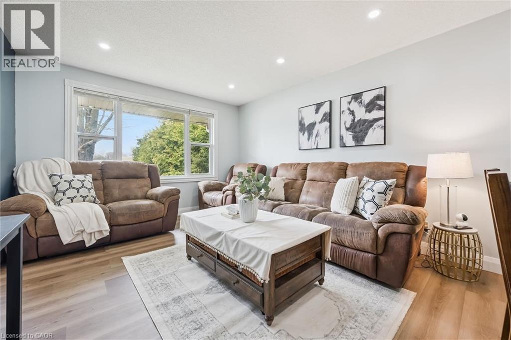 235 CEDARBRAE Avenue Unit# B thumbnail 8