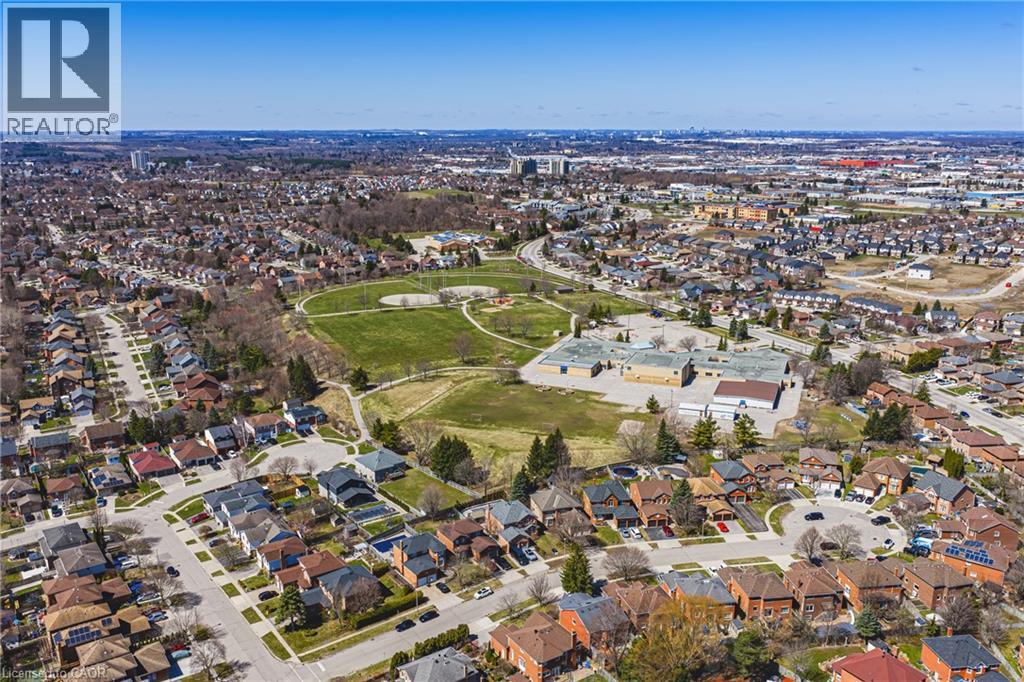 95 LIGHT Drive thumbnail 45