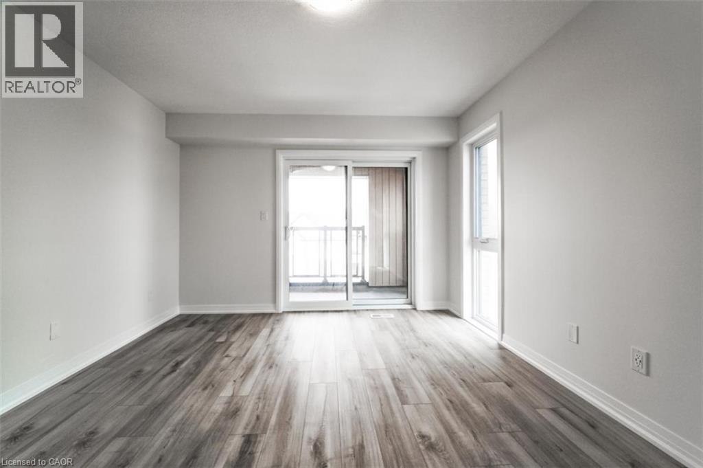 686 BENNINGER Drive thumbnail 4