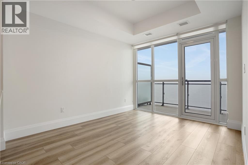 60 CHARLES Street W Unit# 1904 thumbnail 12