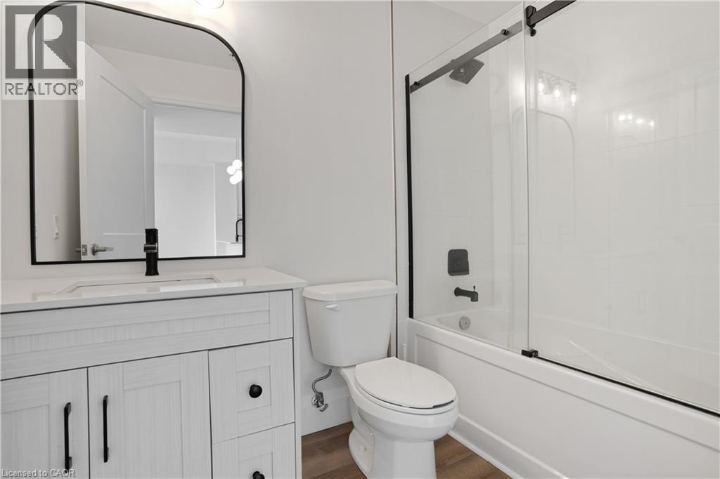 60 CHARLES Street W Unit# 1904 thumbnail 23