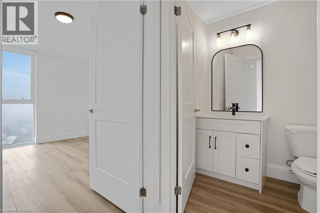 60 CHARLES Street W Unit# 1904 thumbnail 24