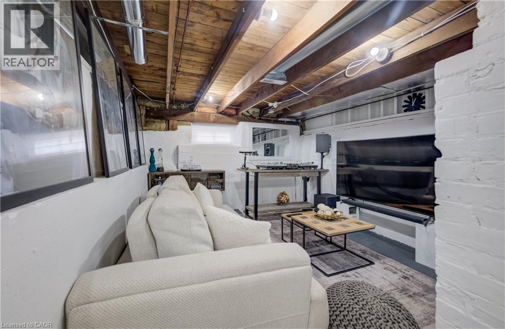 19 CEDAR Street thumbnail 36