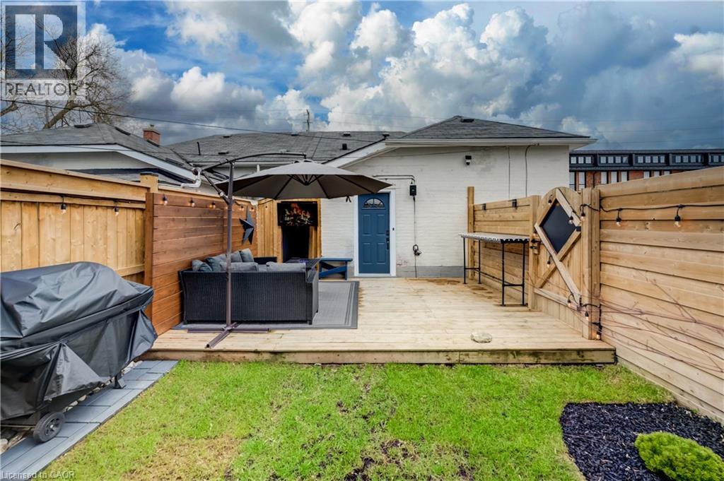 19 CEDAR Street thumbnail 44