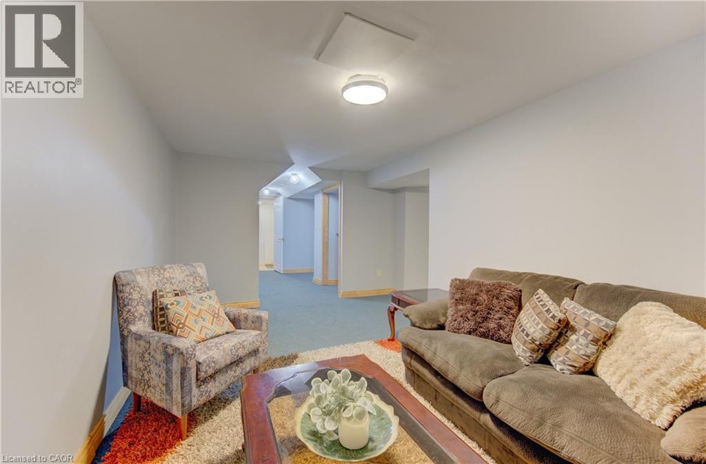 651 PINEROW Crescent Unit# A thumbnail 29