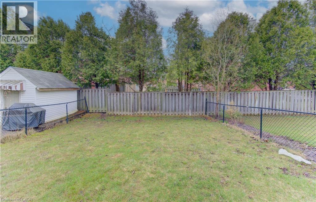 651 PINEROW Crescent Unit# A thumbnail 36