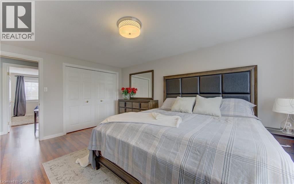 651 PINEROW Crescent Unit# A thumbnail 22