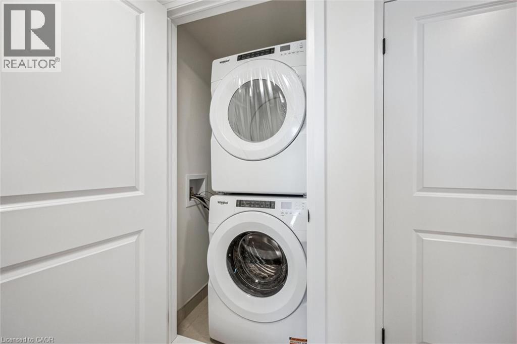 525 ERINBROOK Drive Unit# C061 thumbnail 23