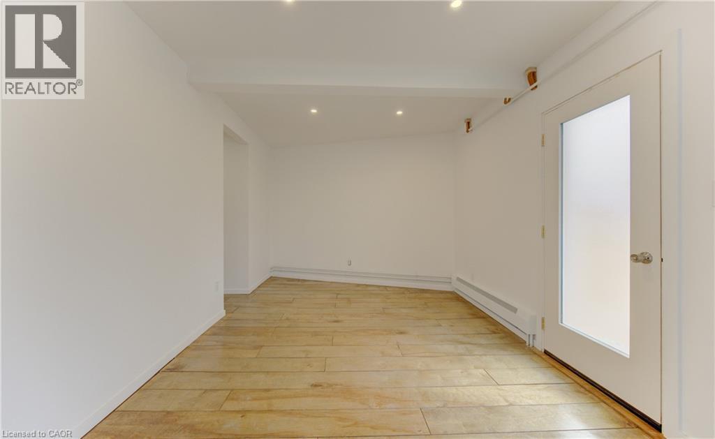 67 LOUISA Street thumbnail 16