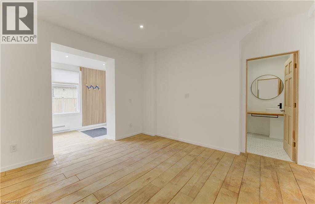 67 LOUISA Street thumbnail 22