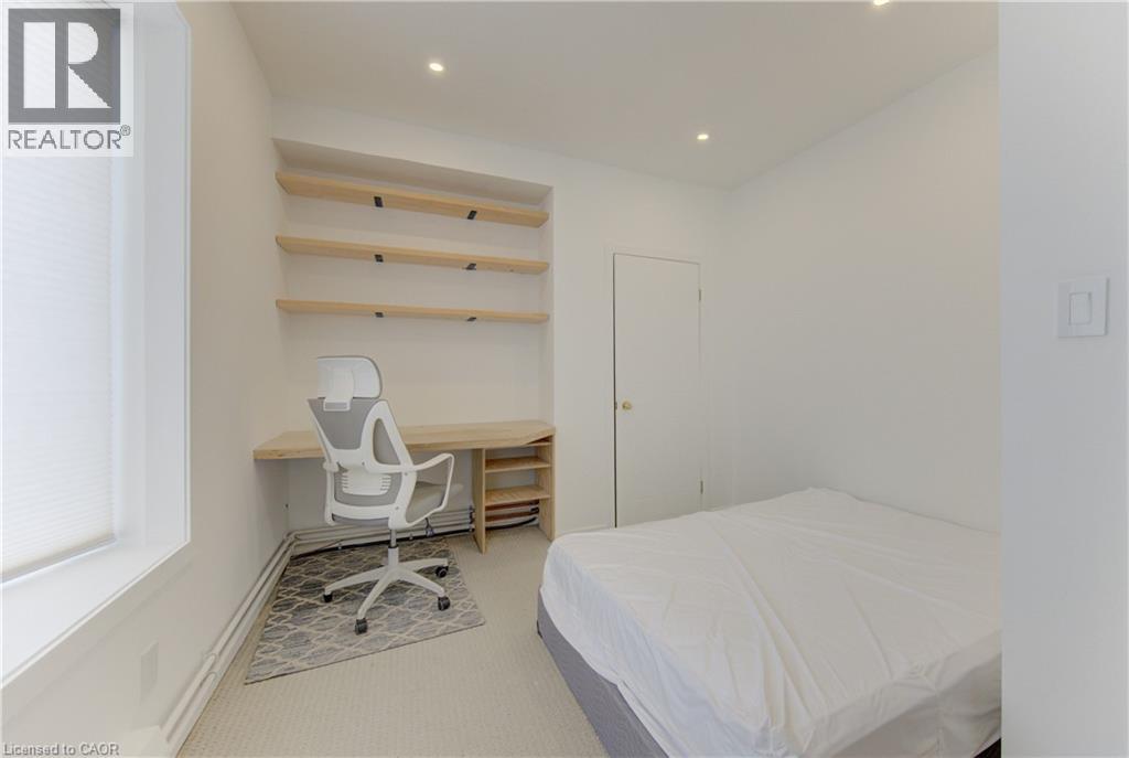 67 LOUISA Street thumbnail 26