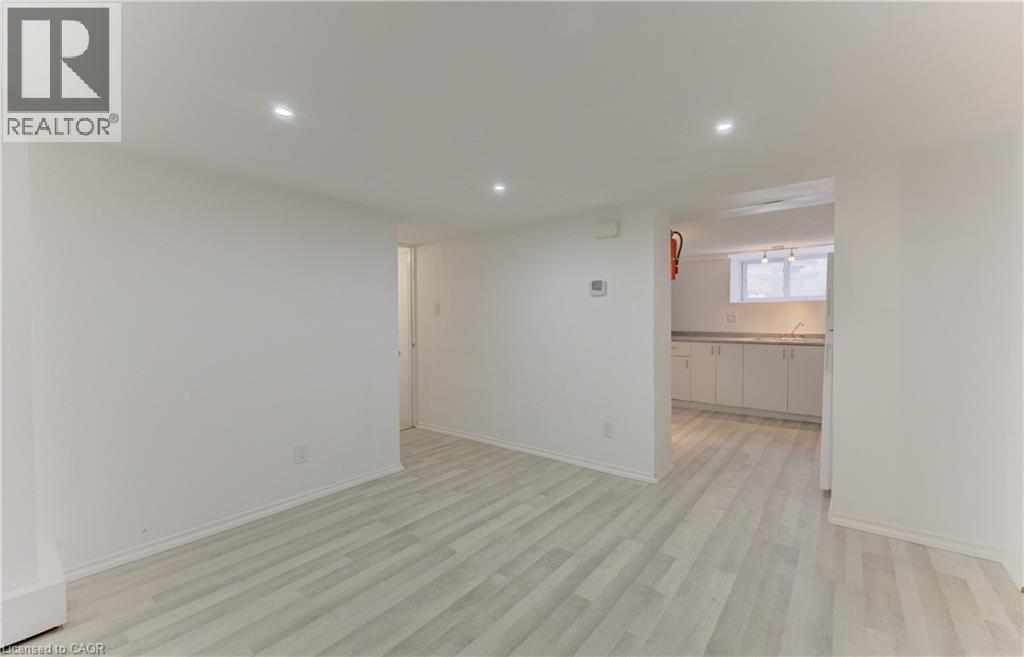 67 LOUISA Street thumbnail 27