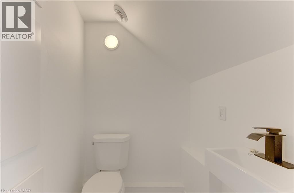 67 LOUISA Street thumbnail 32