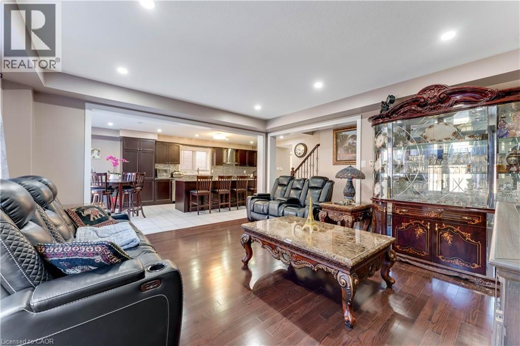 334 APPLE HILL Crescent thumbnail 13