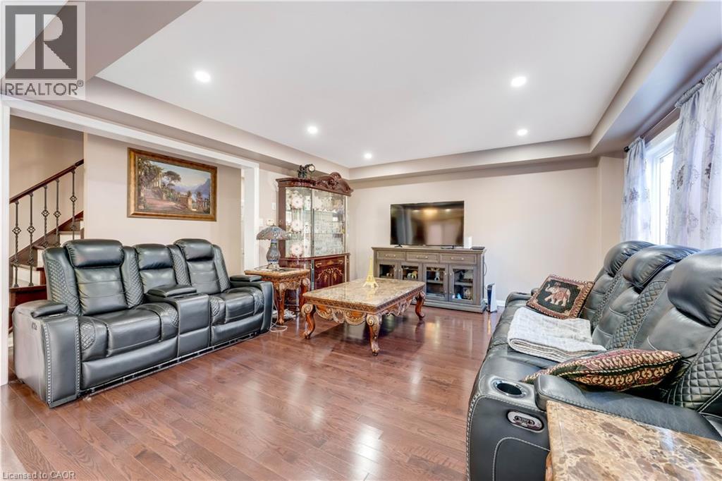 334 APPLE HILL Crescent thumbnail 15