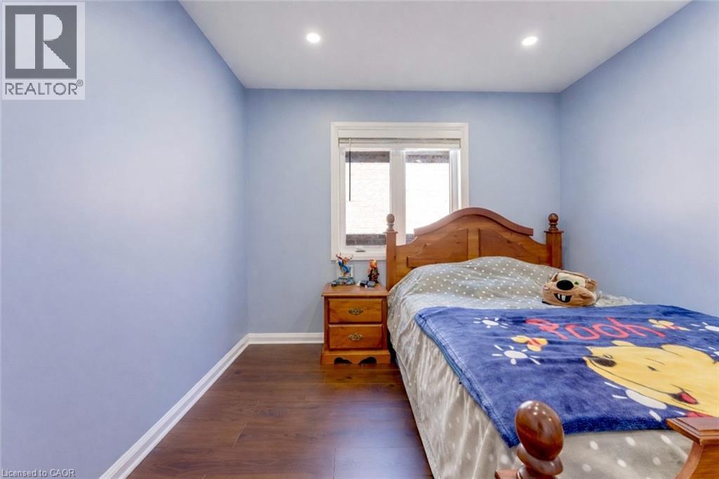 334 APPLE HILL Crescent thumbnail 25