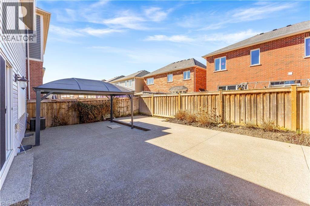 334 APPLE HILL Crescent thumbnail 33