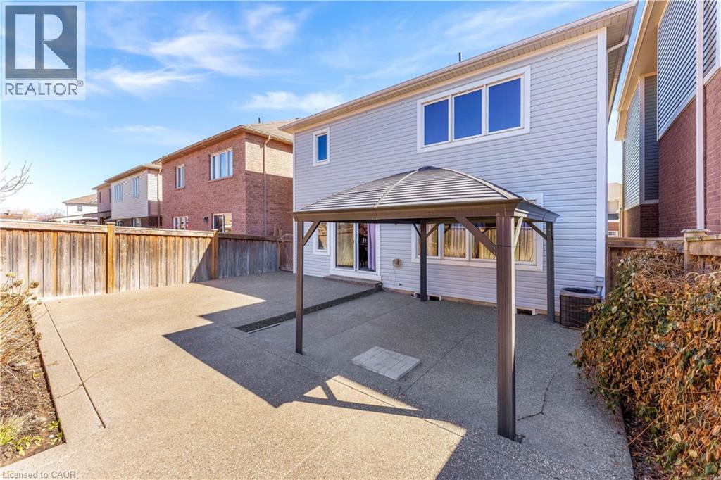 334 APPLE HILL Crescent thumbnail 34