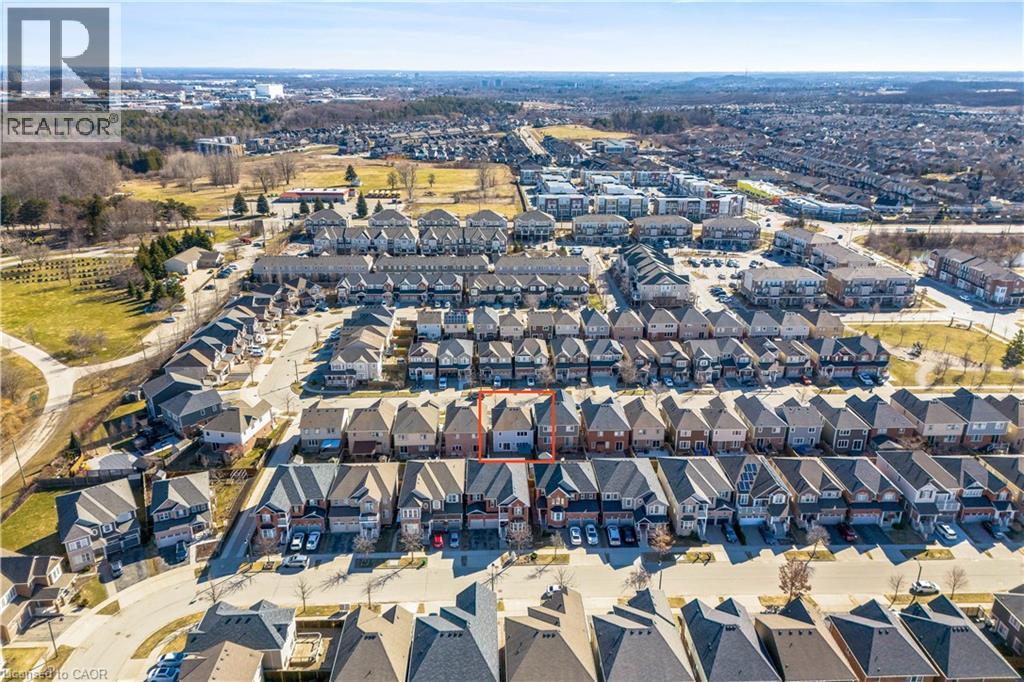 334 APPLE HILL Crescent thumbnail 38