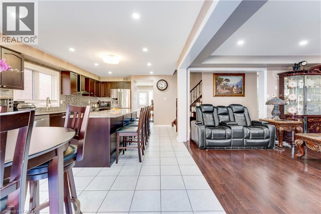 334 APPLE HILL Crescent thumbnail 6