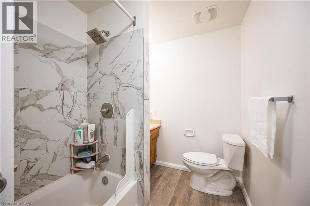 212 WESTCOURT Place thumbnail 10