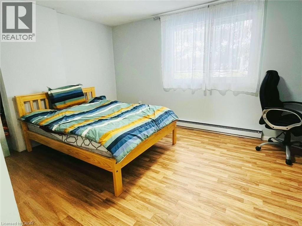 212 WESTCOURT Place thumbnail 9