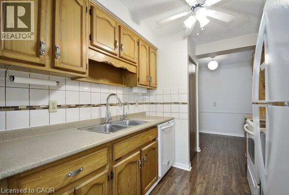400 CHAMPLAIN Boulevard Unit# 404 thumbnail 15