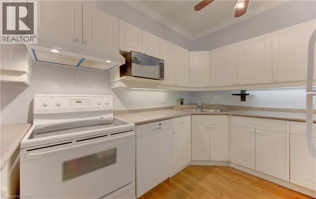 74 AUTUMN RIDGE Trail Unit# 33 thumbnail 14