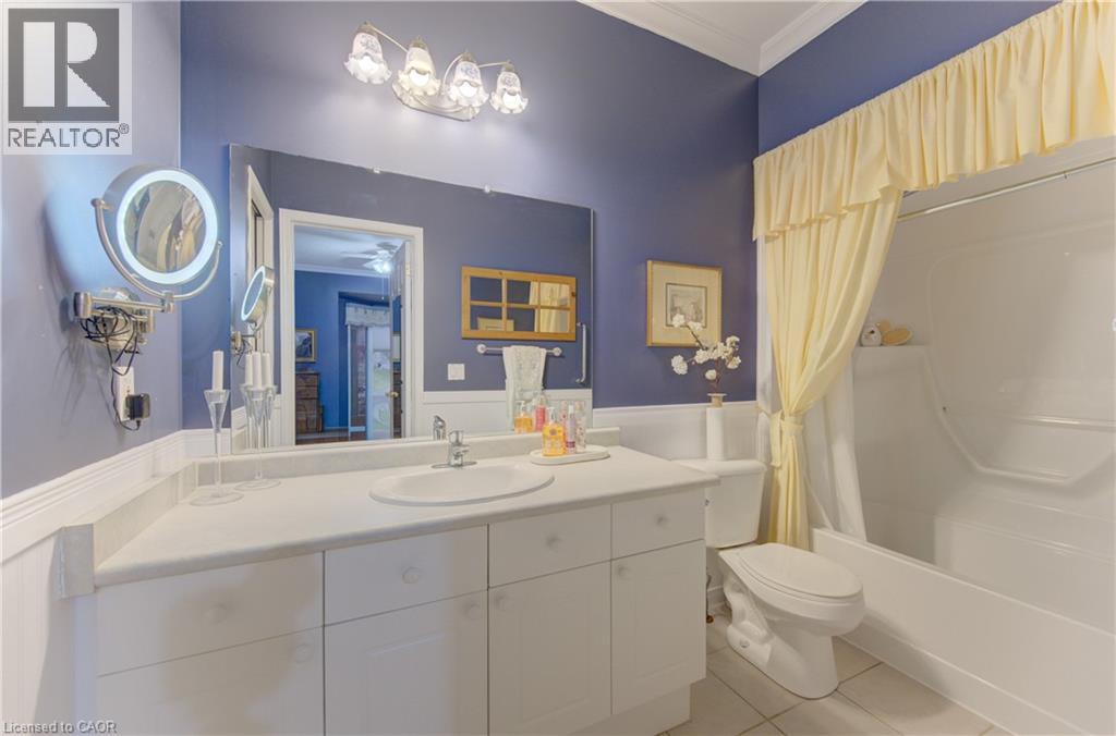 74 AUTUMN RIDGE Trail Unit# 33 thumbnail 23