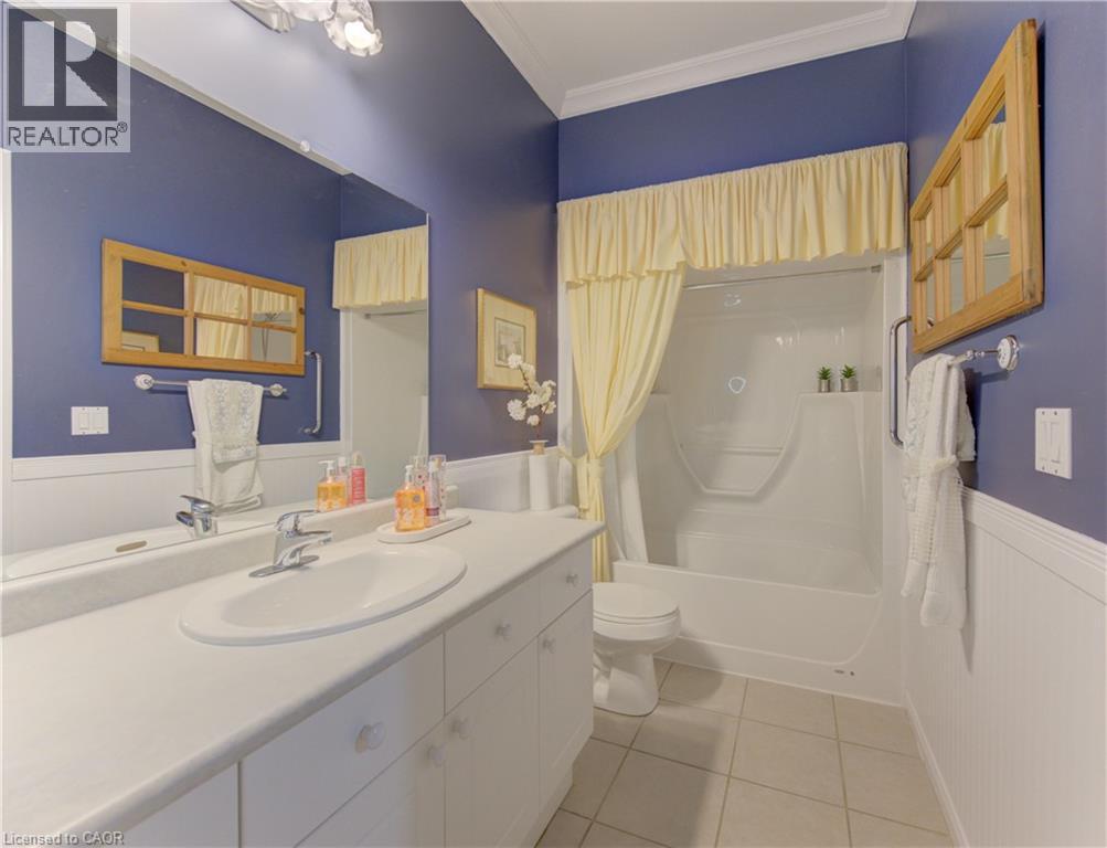 74 AUTUMN RIDGE Trail Unit# 33 thumbnail 24