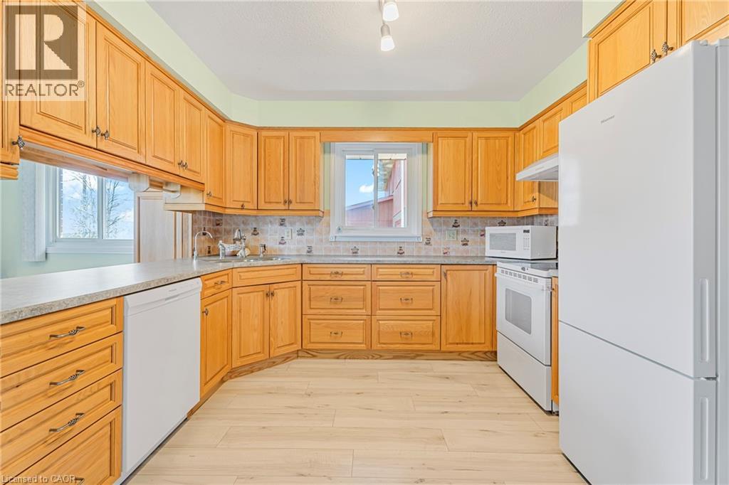 78 ESTHER Avenue thumbnail 10