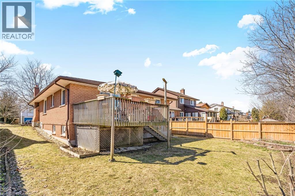 78 ESTHER Avenue thumbnail 37