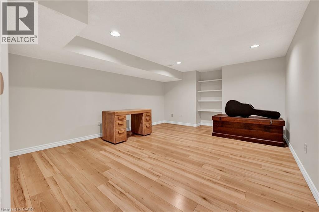 250 GREY SQUIRREL Place thumbnail 28