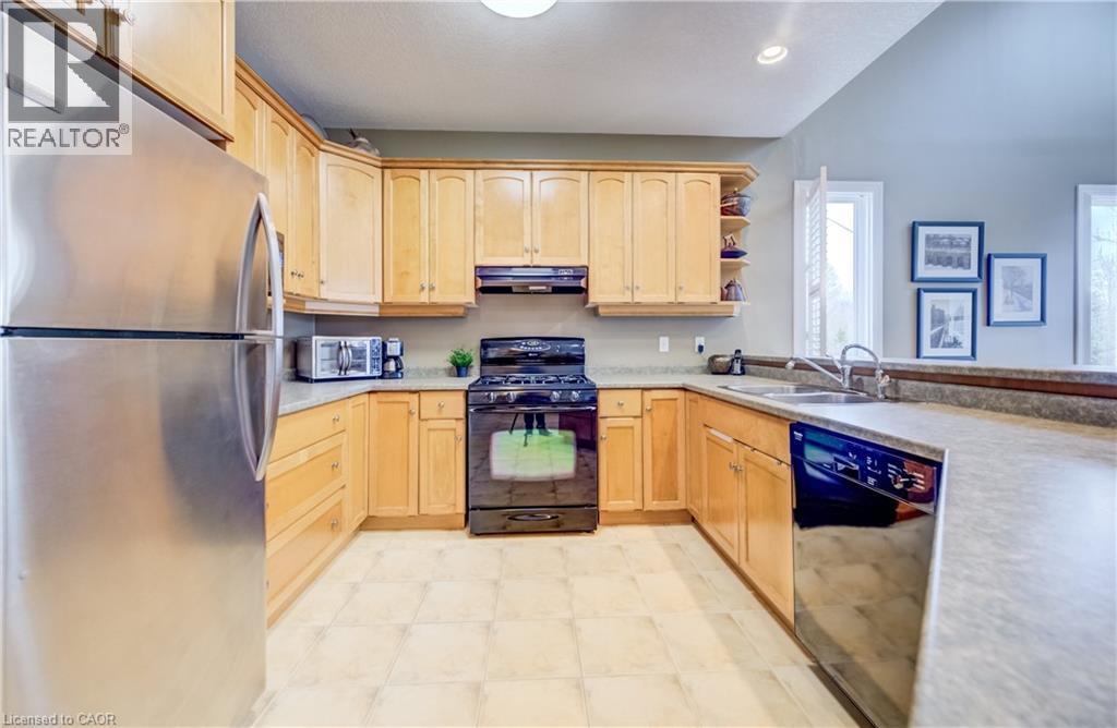 560 SPRINGWATER Drive thumbnail 7