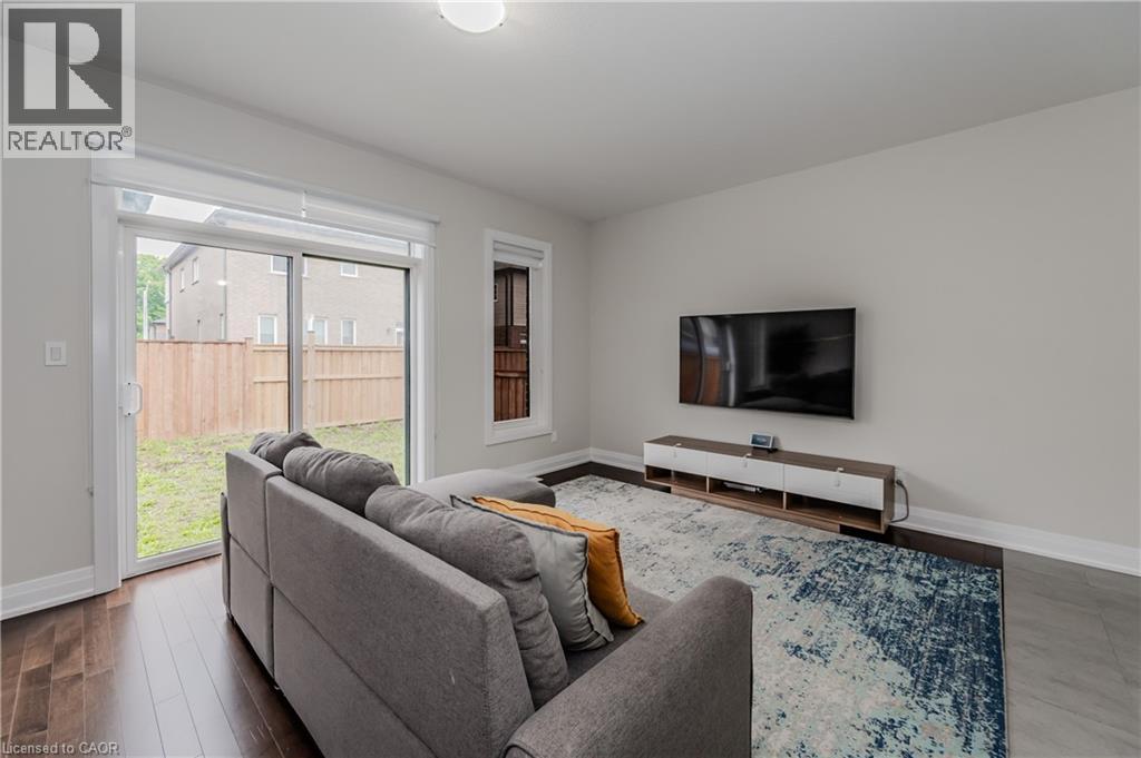 119 MONARCH WOODS Drive thumbnail 12