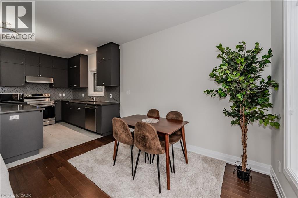 119 MONARCH WOODS Drive thumbnail 14