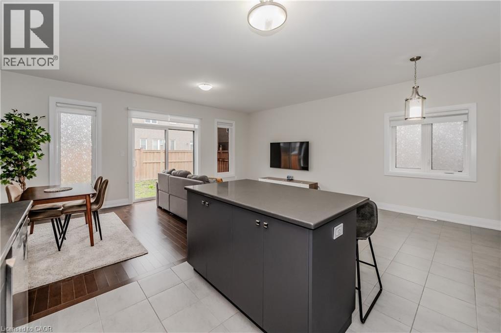 119 MONARCH WOODS Drive thumbnail 18