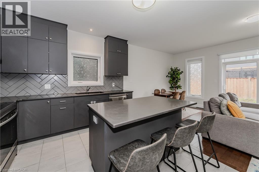 119 MONARCH WOODS Drive thumbnail 19