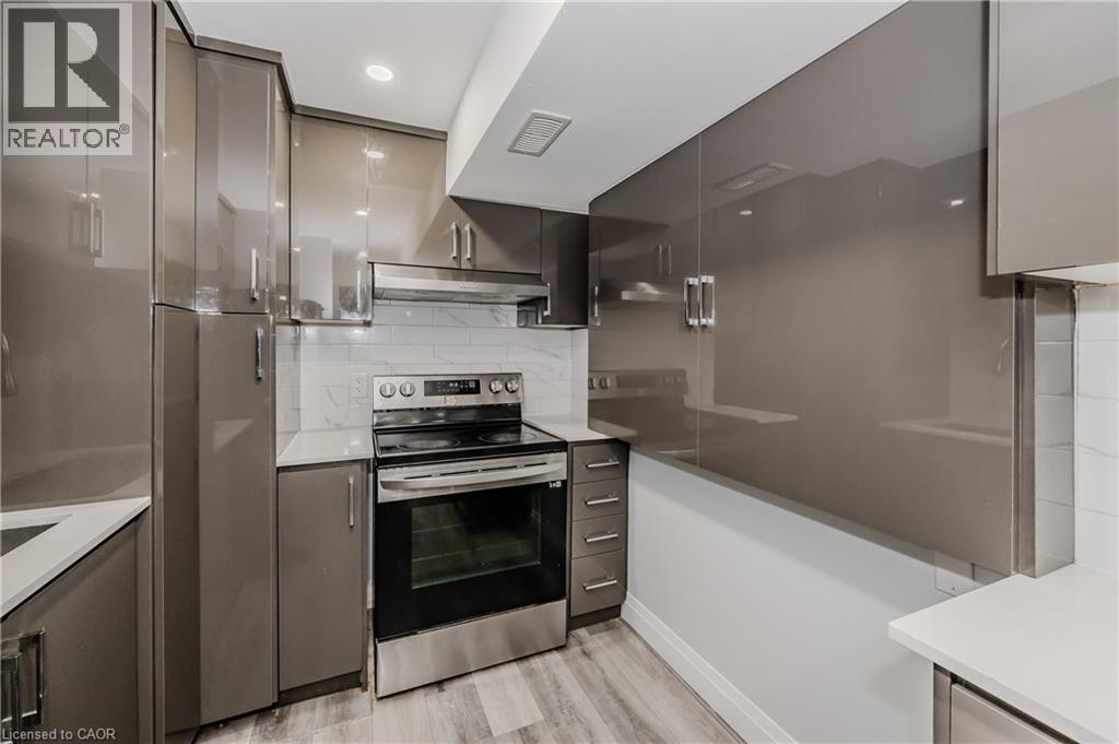 119 MONARCH WOODS Drive thumbnail 35