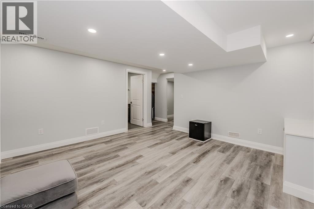 119 MONARCH WOODS Drive thumbnail 39