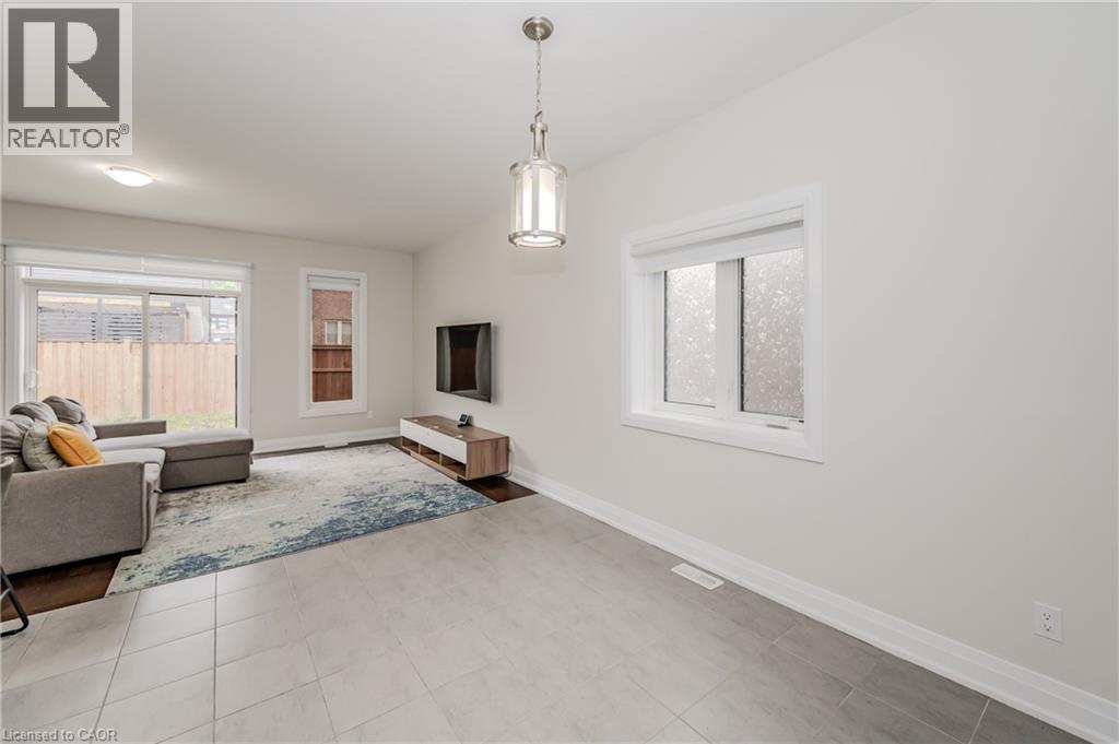 119 MONARCH WOODS Drive thumbnail 9