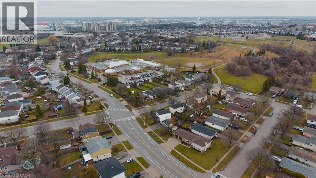 160 CARTER Crescent thumbnail 42