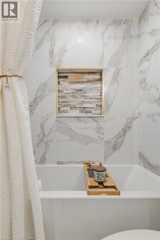 160 CARTER Crescent thumbnail 27