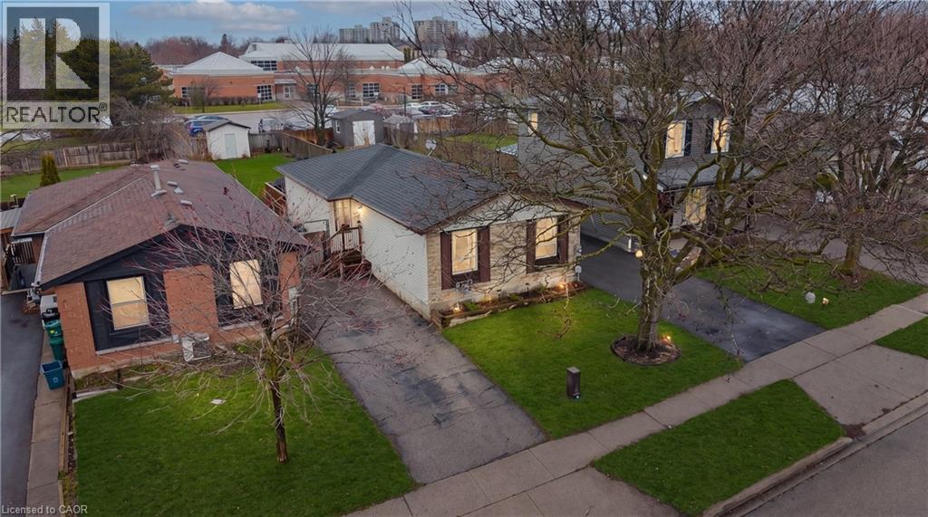 160 CARTER Crescent thumbnail 4