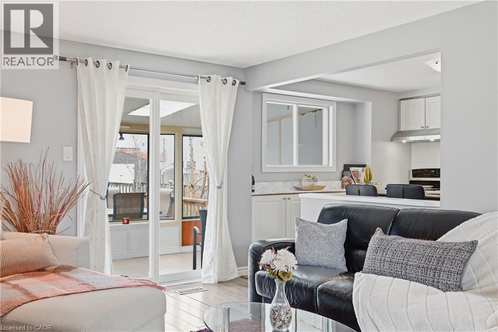 160 CARTER Crescent thumbnail 11