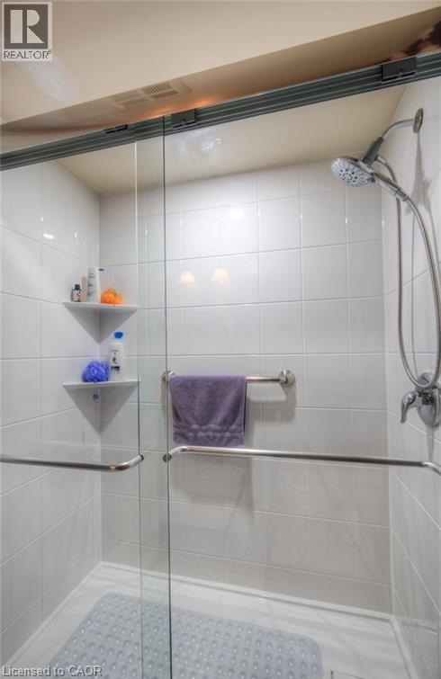 237 KING Street W Unit# 808 thumbnail 10