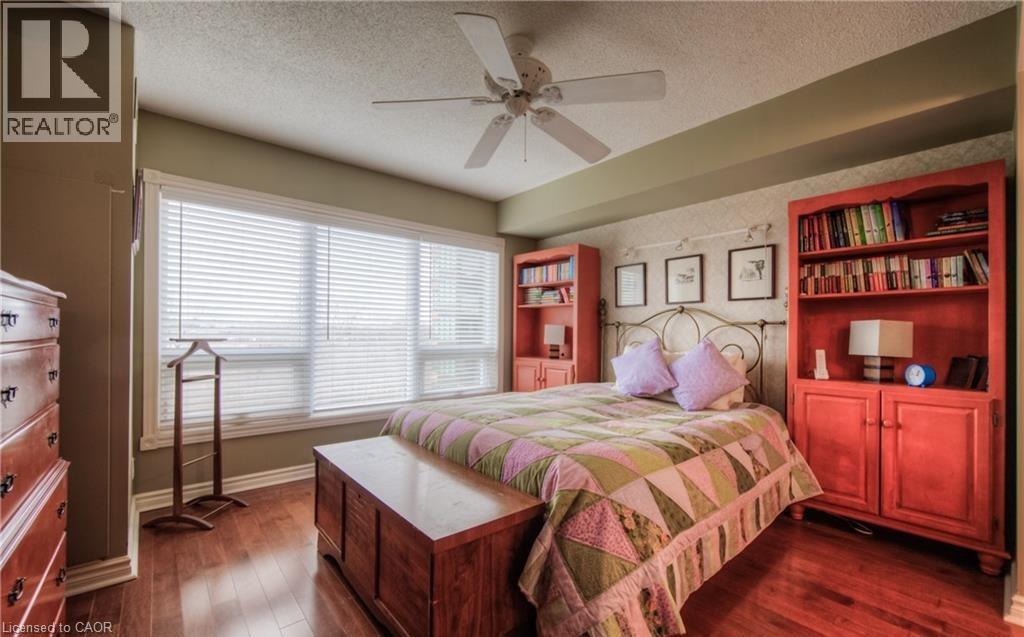 237 KING Street W Unit# 808 thumbnail 12