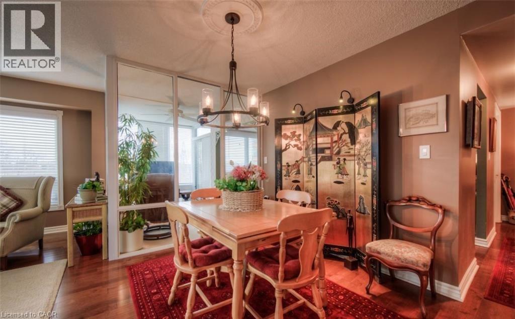 237 KING Street W Unit# 808 thumbnail 14